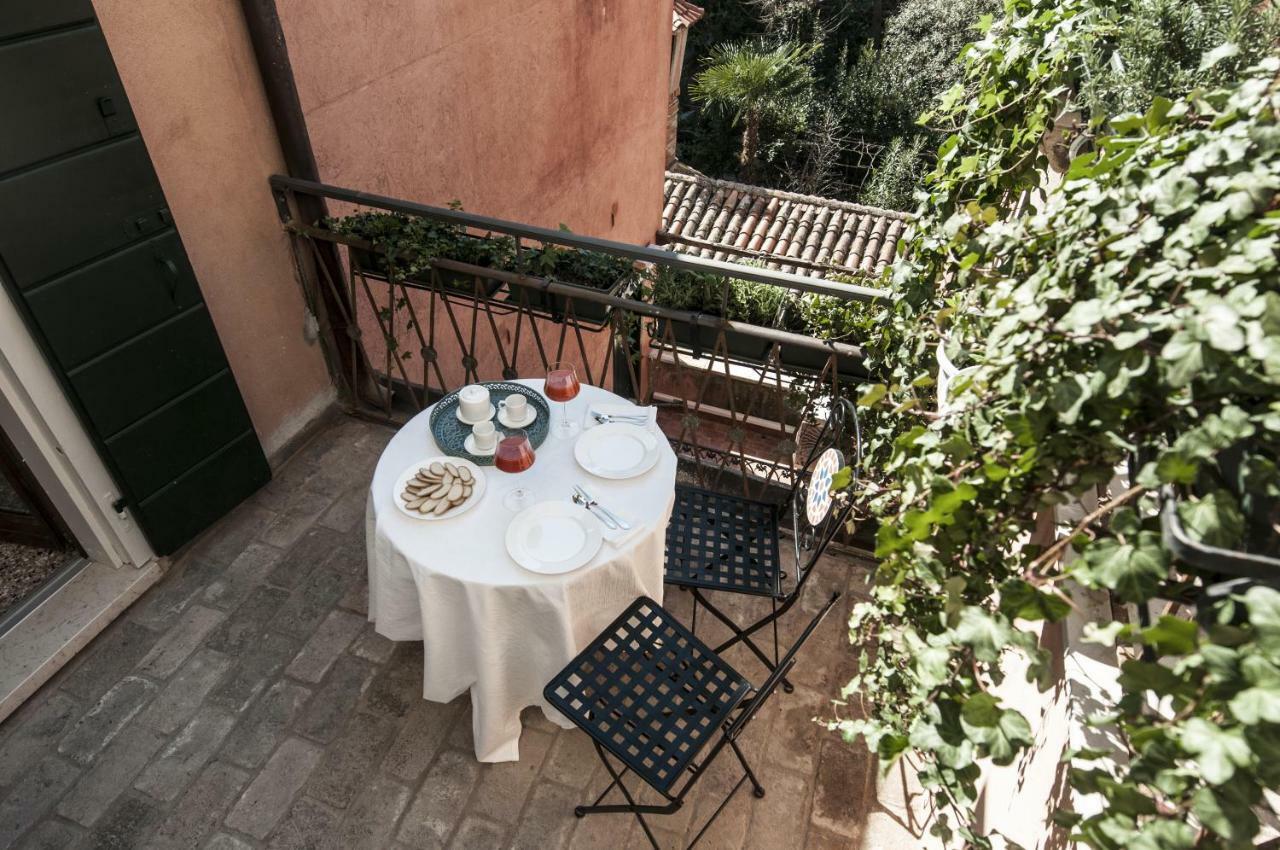 Apartment Ca Brunilda-Luxury Penthouse With Terrace Venesia Bagian luar foto